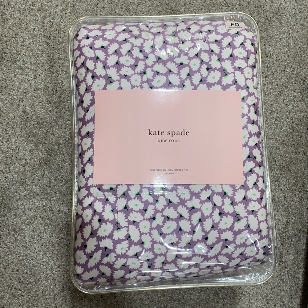 Kate Spade Carnation Comforter Queen bedding - Picture 3 of 6
